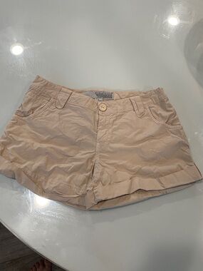 GUESS Beige Rolled-Hem Women's Shorts
